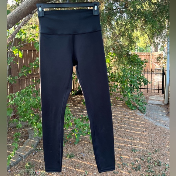 NWT Alo 7/8 Airlift Leggings Tight Black S - Picture 4 of 9